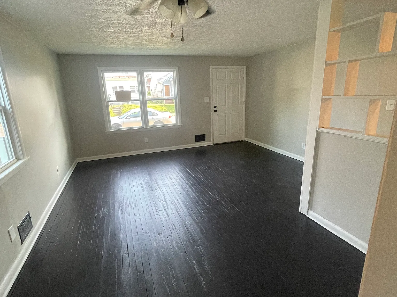 1 bed, 819 sqft, $850 — Photo 3