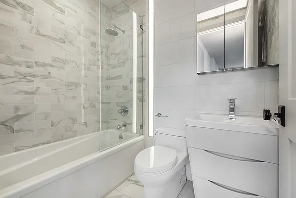 Rented by Bold New York | media 12