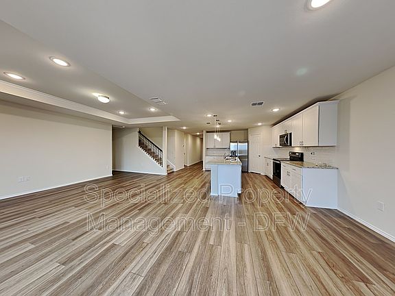 2nd image of 725 Brockwell Bnd