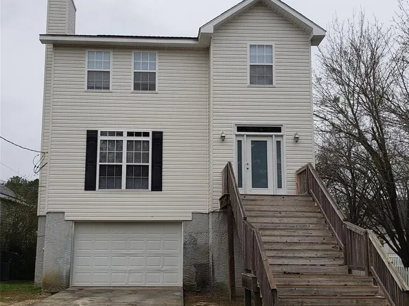 689 Wildwood Loop, Daleville, AL 36322