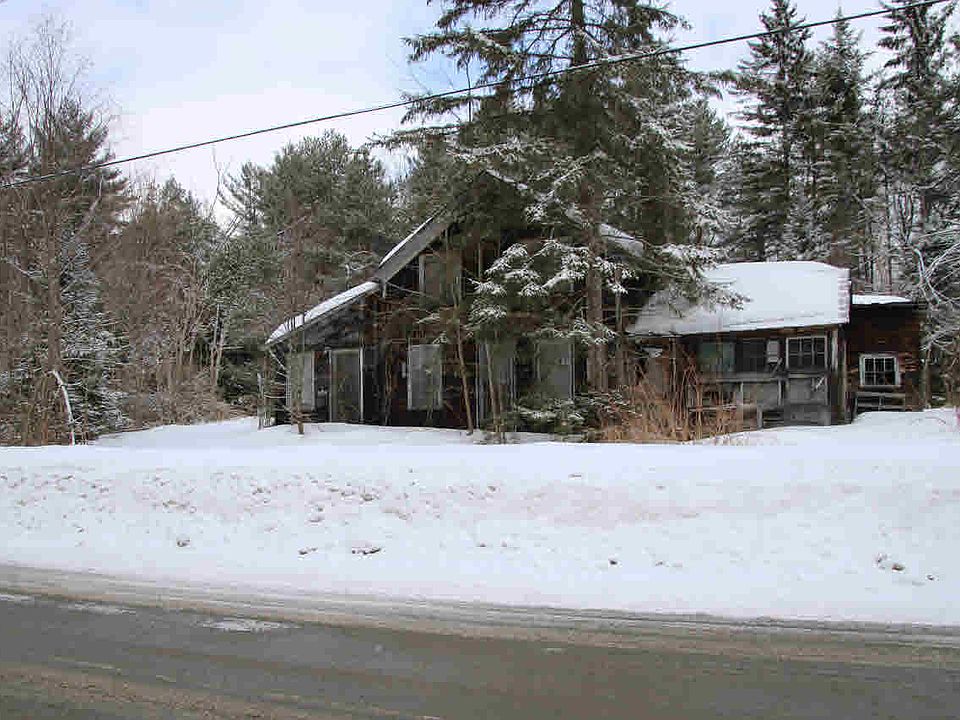 2nd image of 7 Davis Rd