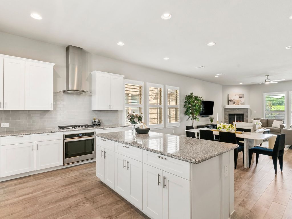 12767 Royal Oaks Ln, Farmers Branch, TX - View 5