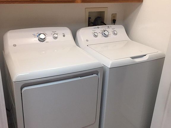 brand new GE washer & dryer