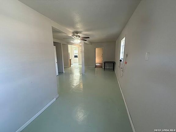 2nd image of 109 Bonham St #B