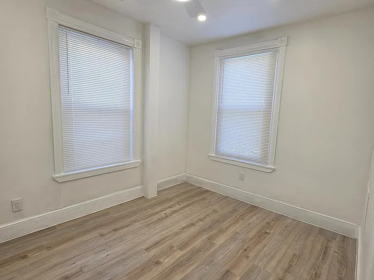 5211 Ridge Ave #3 — Photo 7