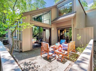 25 Arrowhead Ln, Novato, CA 94949