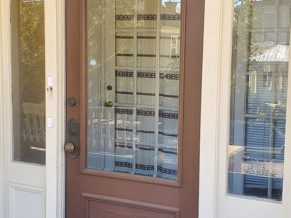 381 Spring Street Foryer Entry Way