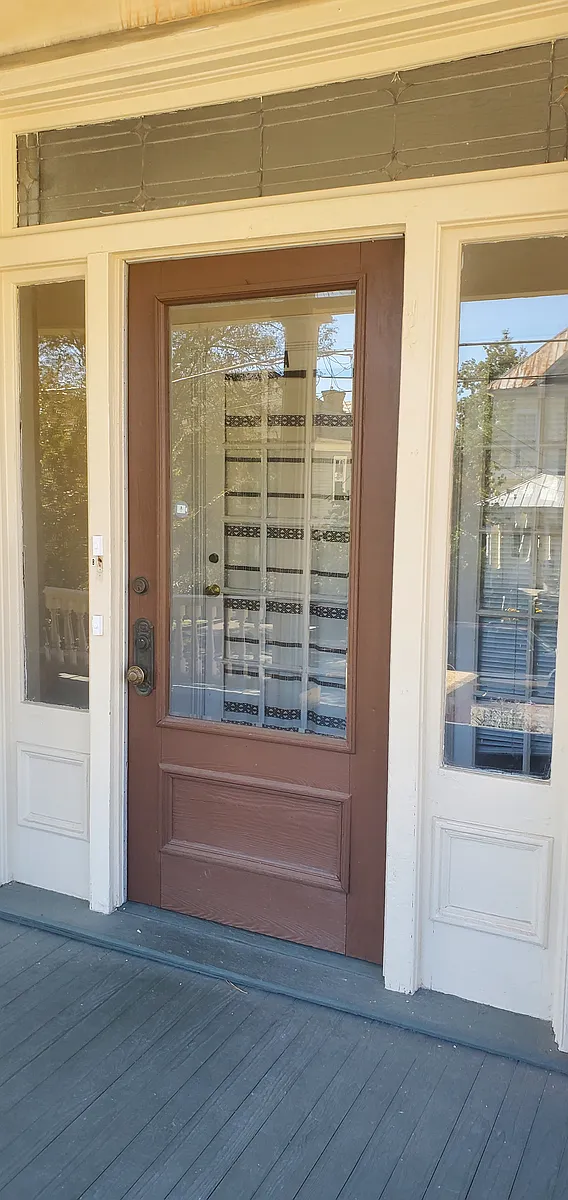 381 Spring Street Foryer Entry Way - 381B Spring St #B