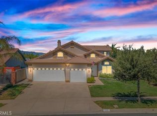729 Black Oak Cir, Corona, CA 92881