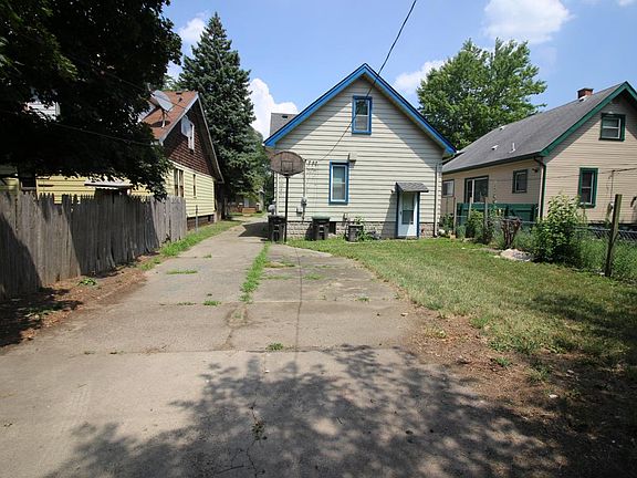 3rd image of 6546 Westpoint St