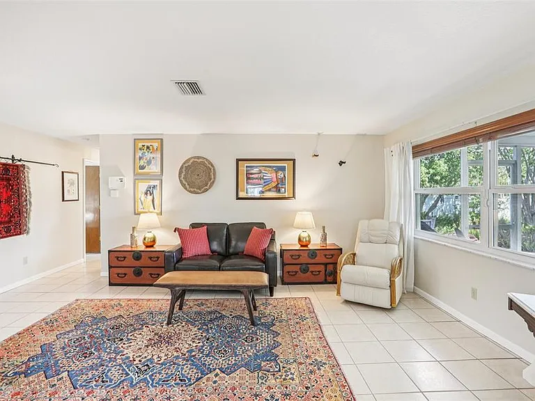 8083 Bayhaven Dr — Photo 7