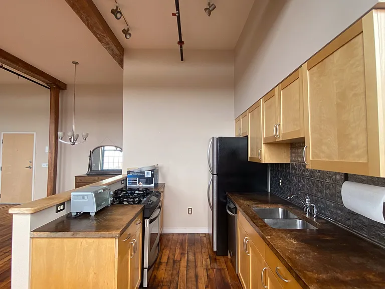28 Bayley St #403 — Photo 5