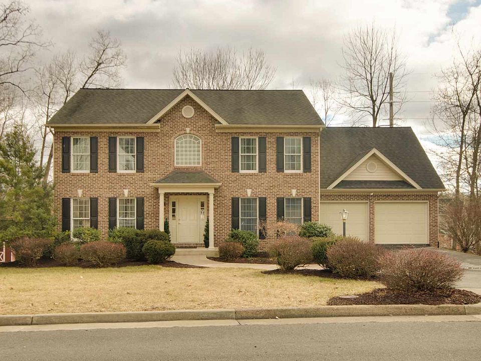 1st image of 1071 Wyndham Dr