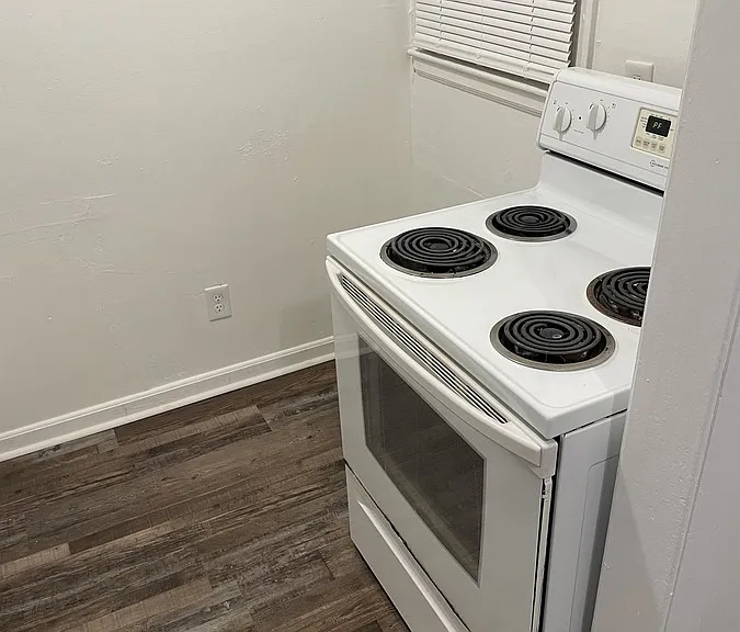 3940 Overland Hts #C — Photo 7