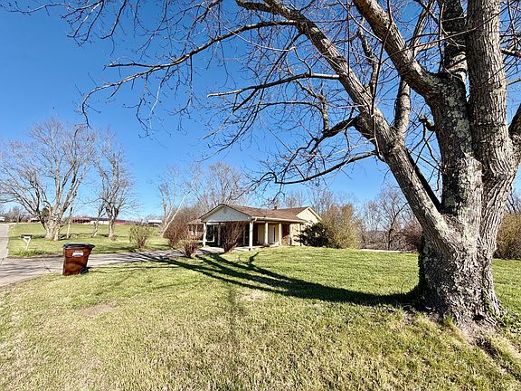 5th image of 1240 Bowling Ridge Rd