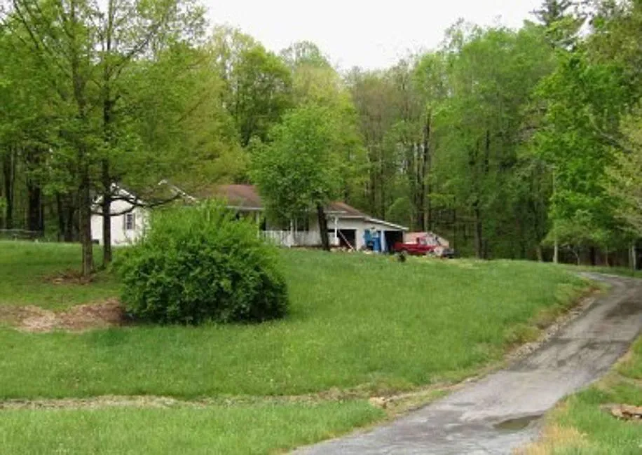 2139 Coalfield Trl photo 1