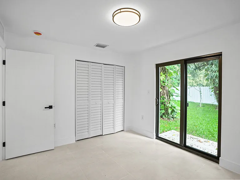 5817 NW 30th Ave #5817 — Photo 14