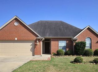 5705 Summerwood Ln, Lumberton, TX 77657