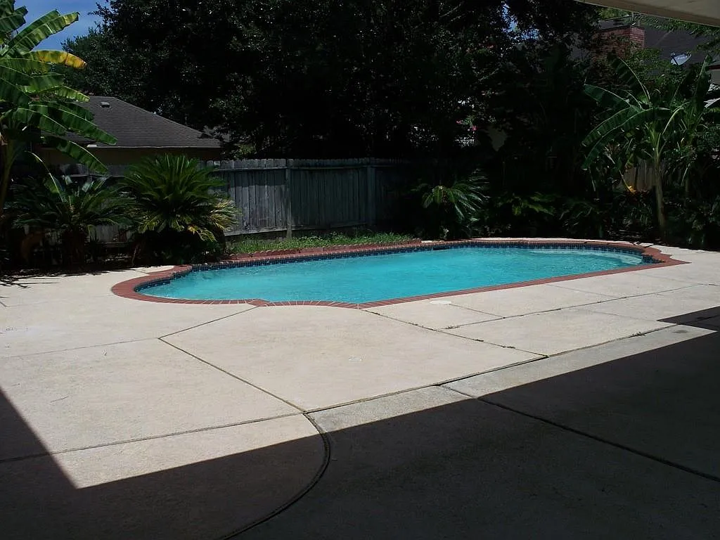 4 bed, 2.5 bath, 2878 sqft, $3,200 — Photo 4