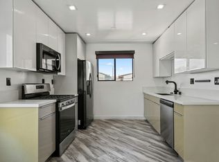 955 N Oxford Ave #9, Los Angeles, CA 90029