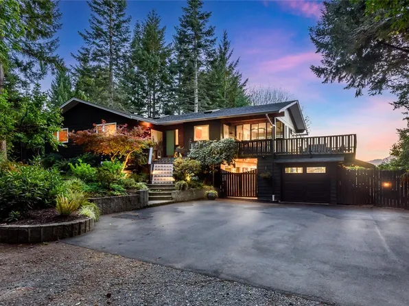 1165 Glen Urquhart Dr, Courtenay, BC V9N 3Y3