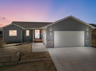 3135 Jessup Ln, Rapid City, SD 57703