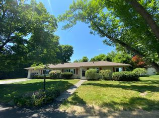 7 Millbrook Rd, Natick, MA 01760