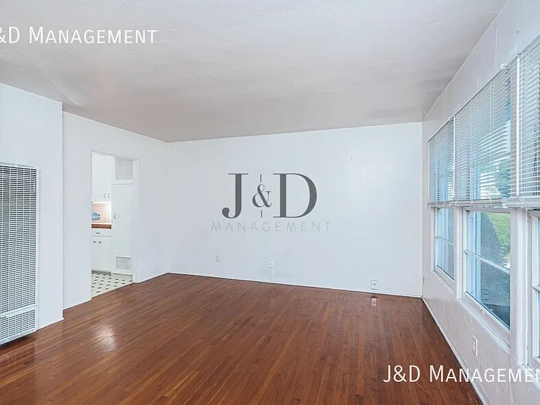 4372 Louisiana St #4372 — Photo 2