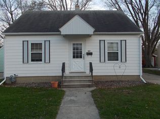 907 13th Ave SW, Austin, MN 55912