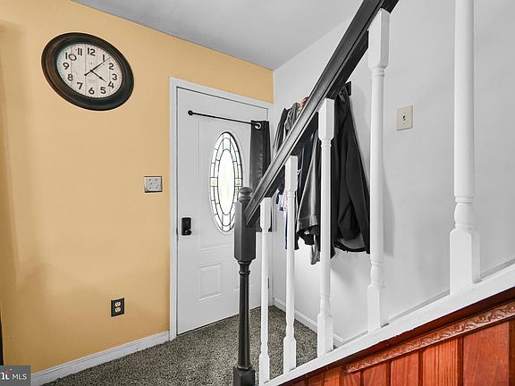 5th image of 807 Tuckerton Ave