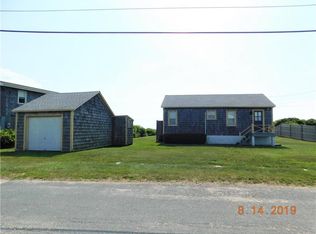 65 Stanton Ave, Narragansett, RI 02882