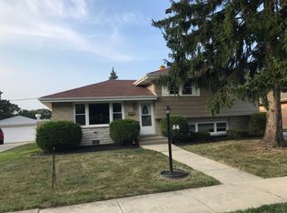54 E 160th Pl, South Holland, IL 60473