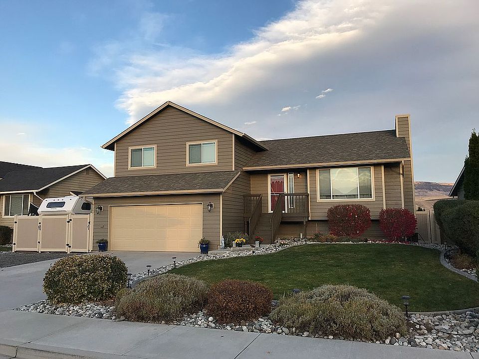1st image of 2562 Aviation Dr