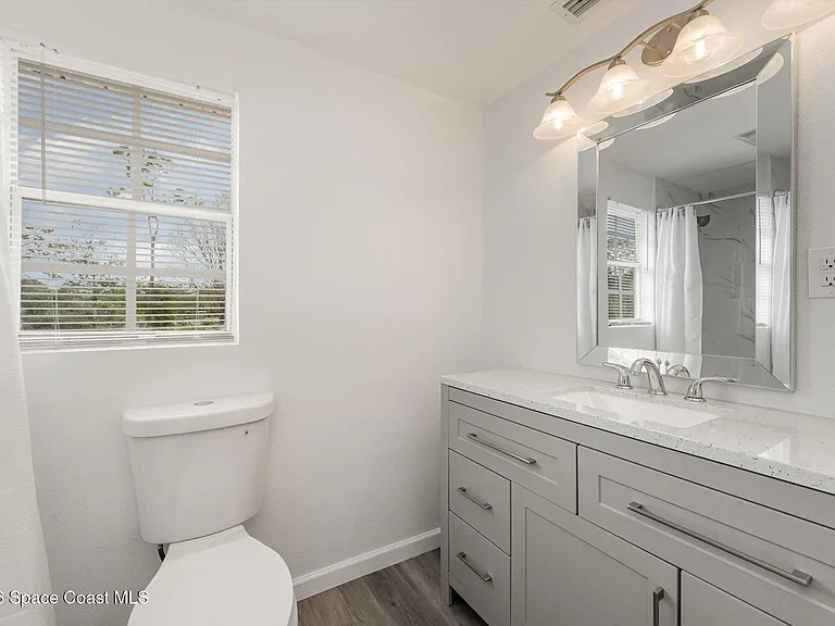 1419 Melrose St — Photo 18