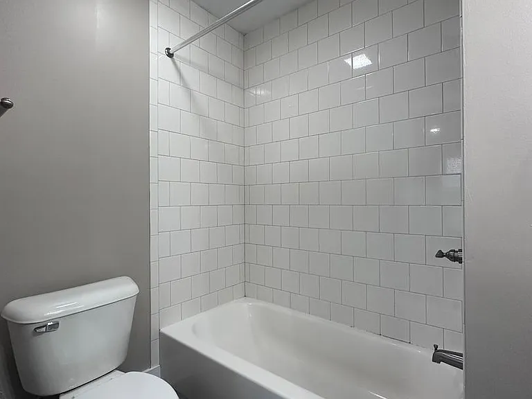 425 Sutherland View Way — Photo 27
