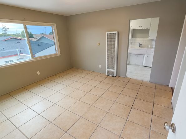 4039 E 55th St APT A