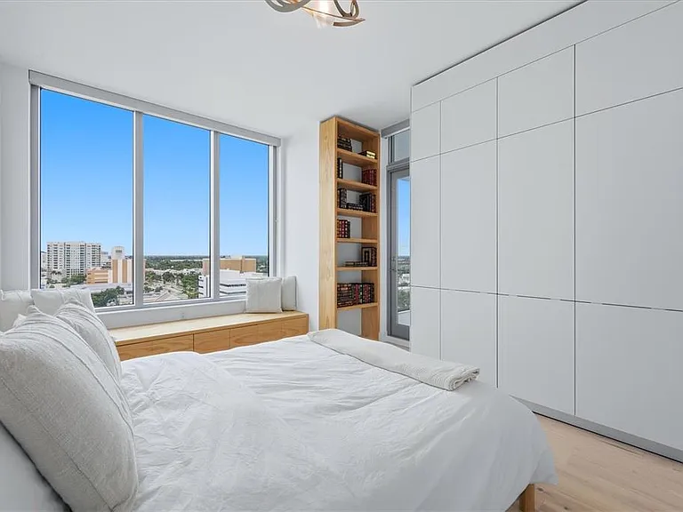 111 S Pineapple Ave #1103 — Photo 43