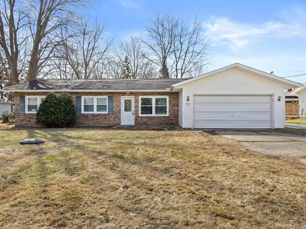 26 Farmer St, Wakeman, OH 44889
