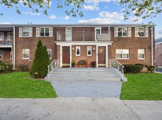 13109 234th St, Rosedale, NY 11422