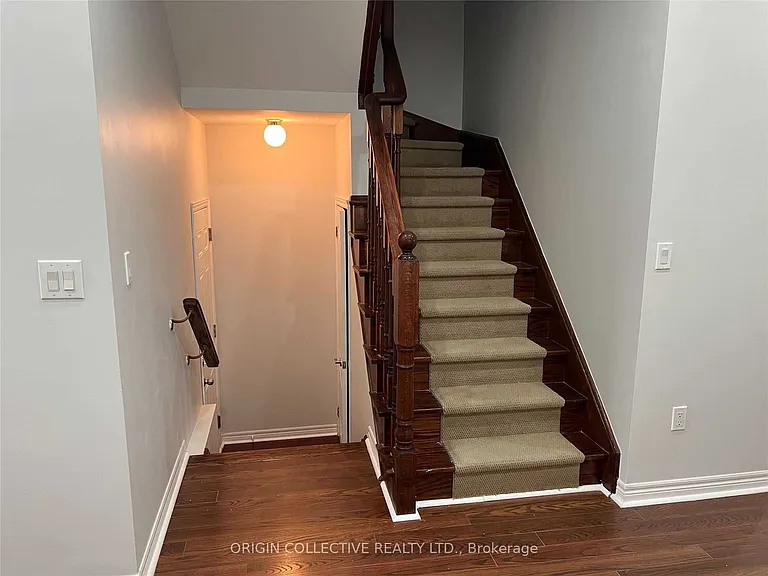 74 Clearfield Dr S — Photo 4