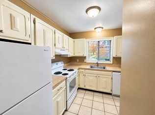 4479 S 27th St #G6, Lincoln, NE 68512