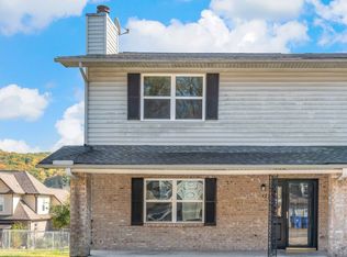 122 High Point Ln, Oak Ridge, TN 37830
