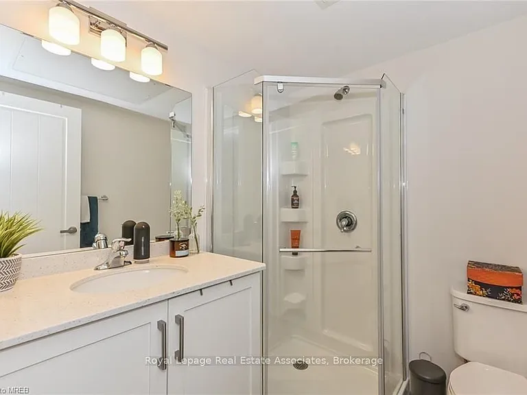 108 Summit Ridge Dr #302 — Photo 11