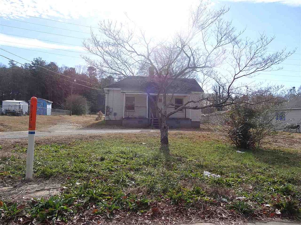 2nd image of 1723 Hayne St
