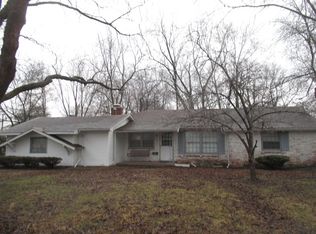 501 Southland Circle Dr, Tuscola, IL 61953