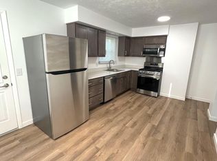 2551 Maplehurst Dr, Stow, OH 44224