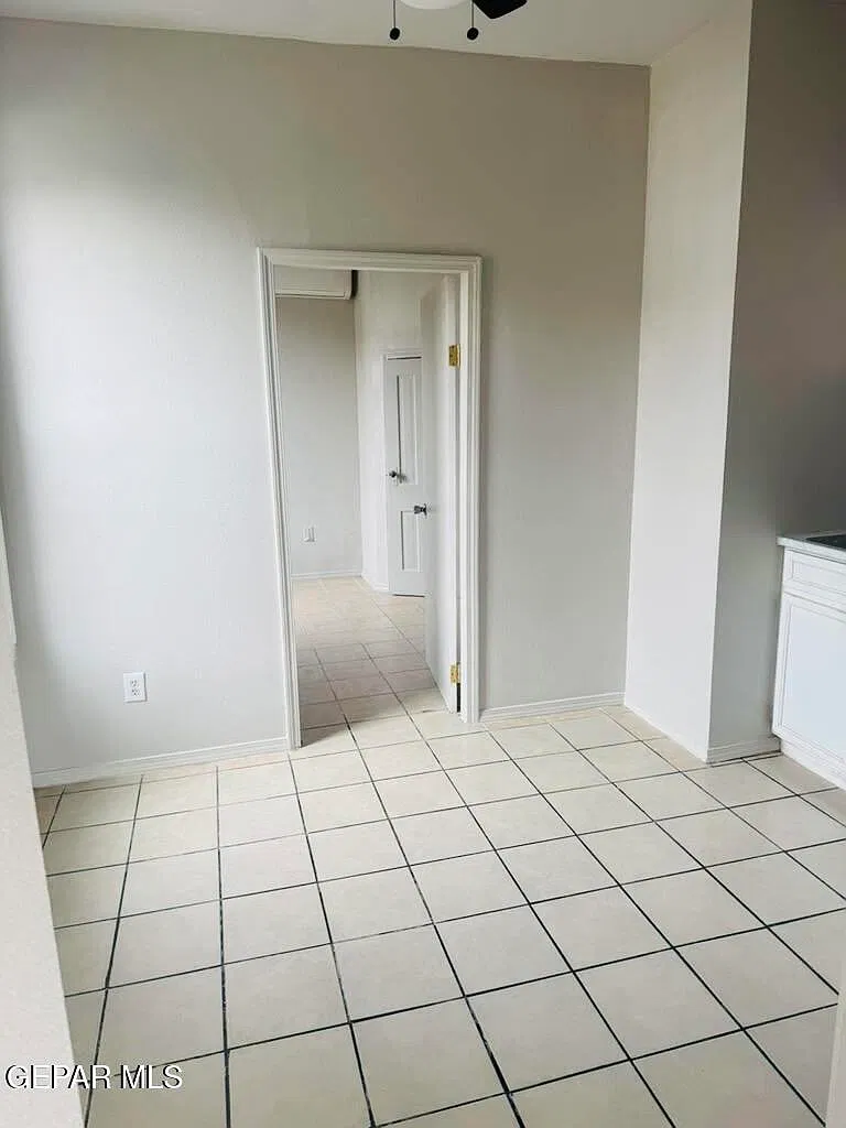 1 bed, 1.0 bath, 405 sqft, $600 — Photo 4