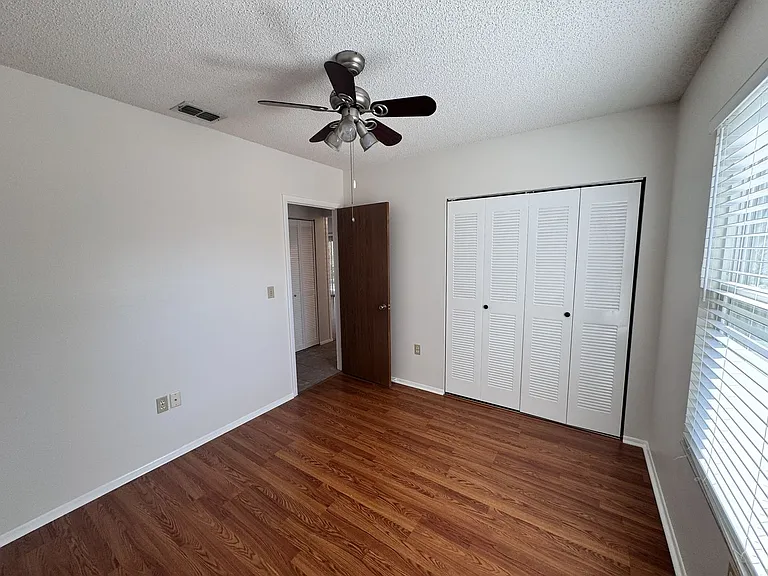 13455 White Plains St — Photo 8
