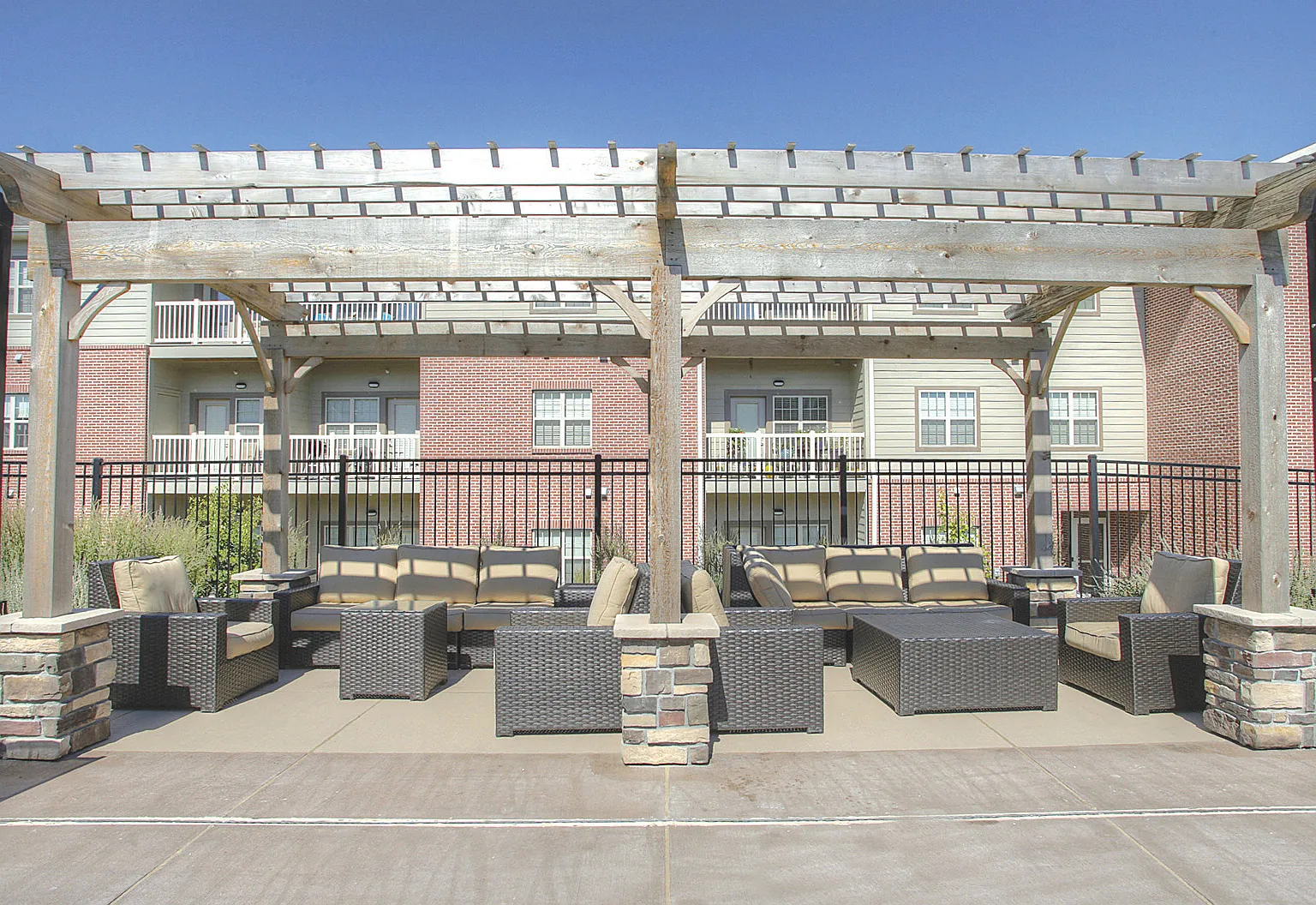 Summit Falls Apartments & Townhomes — Photo 3