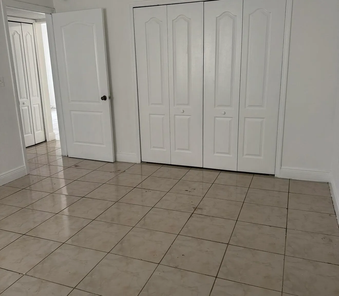 2 bed, 1.0 bath, 829 sqft, $1,750 — Photo 1